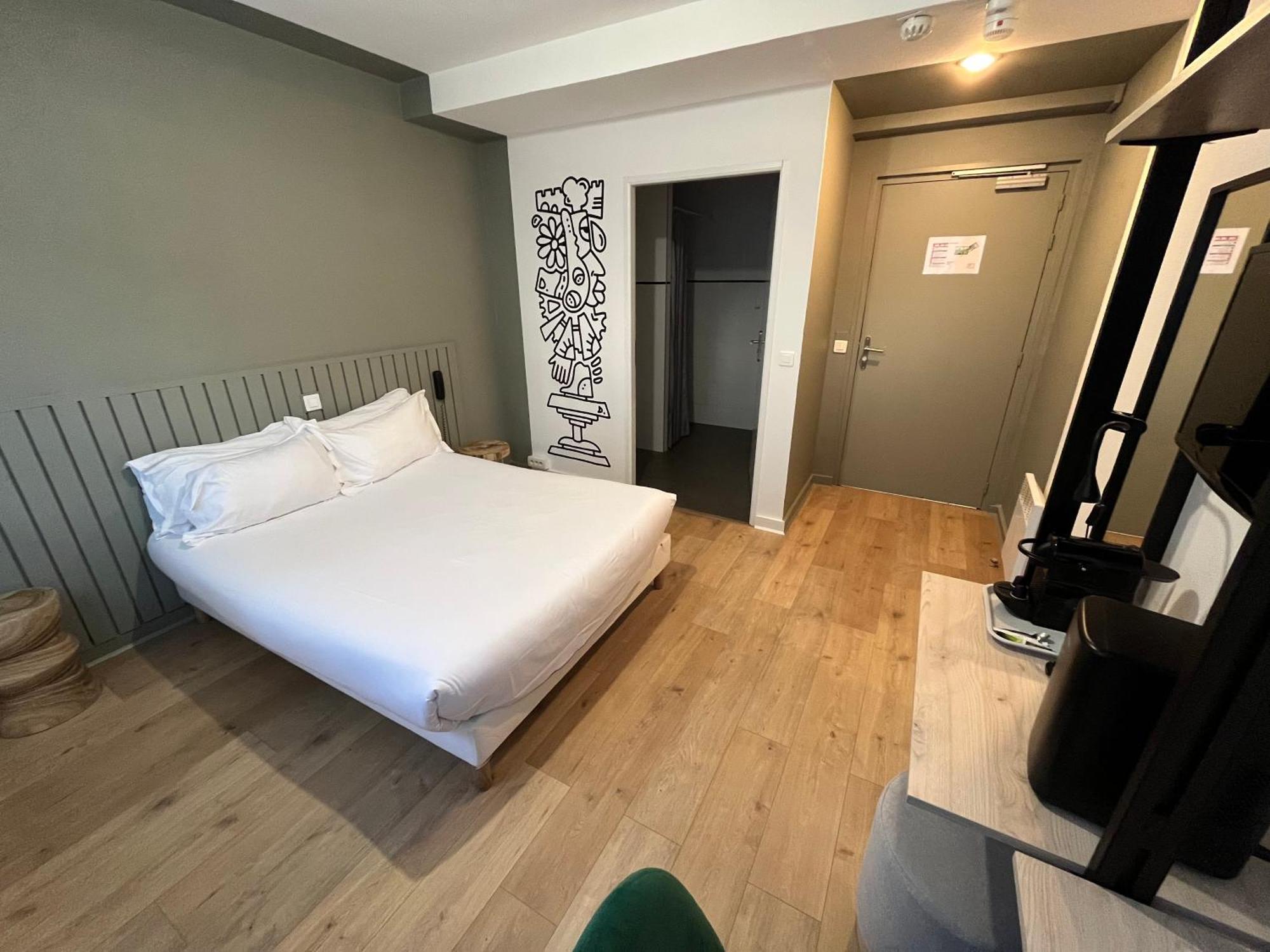 Hotel Beauquartier Montmartre Paris Bagian luar foto