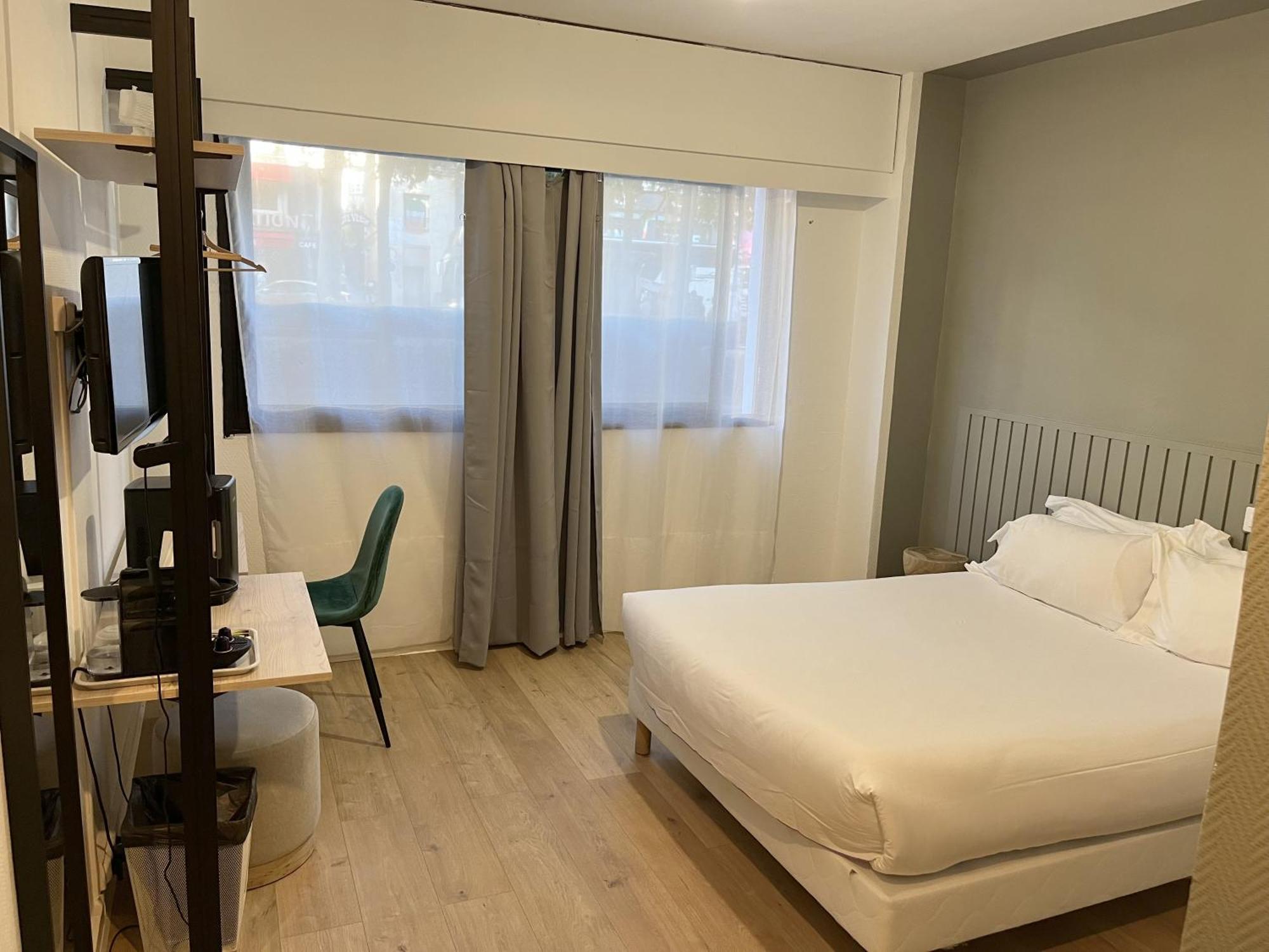 Hotel Beauquartier Montmartre Paris Bagian luar foto