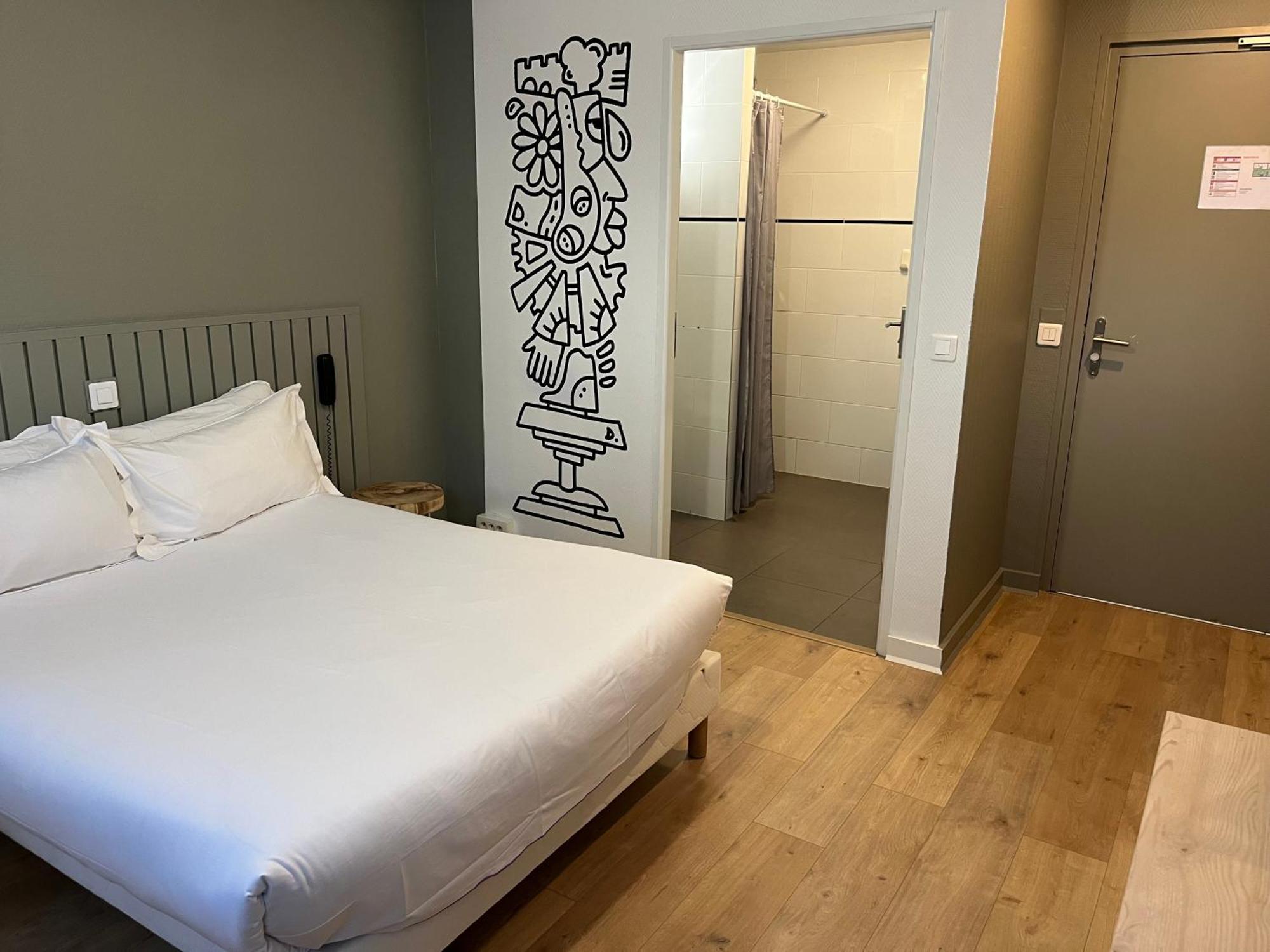 Hotel Beauquartier Montmartre Paris Bagian luar foto